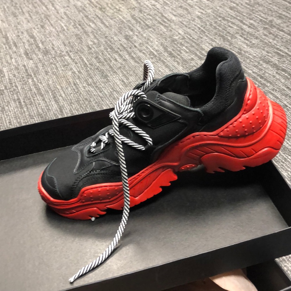 No. 21 Brand calf stretch black sneakers